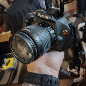 Canon EOS Rebel T5